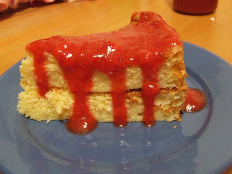 Túrós piskótatorta